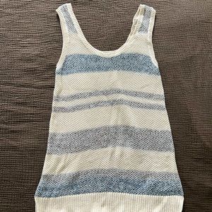 2/$15 Gap crochet tank top, size XS